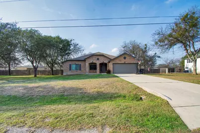 901 Bella Vista Circle, Kyle, TX 78640 - Photo 1