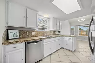302 Splitrock St, Round Rock, TX 78681 - Photo 10