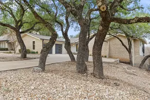 408 Rolling Green Dr, Lakeway, TX 78734 - Photo 22