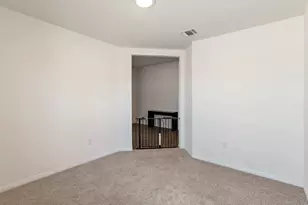 19601 Abigail Fillmore Rd, Manor, TX 78653 - Photo 32