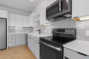 100 W Mockingbird Ln, Austin, TX 78745 - Photo 6