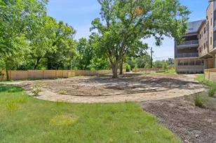 100 W Mockingbird Ln, Austin, TX 78745 - Photo 30