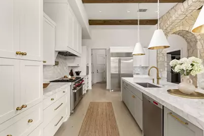 8217 Carranzo Drive W, Austin, TX 78735 - Photo 14