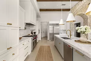 8217 Carranzo Dr W, Austin, TX 78735 - Photo 14