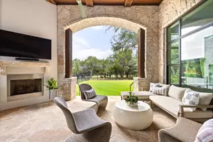 8217 Carranzo Dr W, Austin, TX 78735 - Photo 2