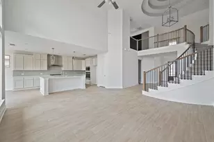 129 Cloverton Cres, Hutto, TX 78634 - Photo 4