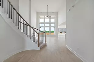 129 Cloverton Cres, Hutto, TX 78634 - Photo 16