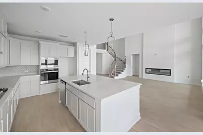 129 Cloverton Crescent, Hutto, TX 78634 - Photo 8