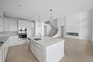 129 Cloverton Cres, Hutto, TX 78634 - Photo 8