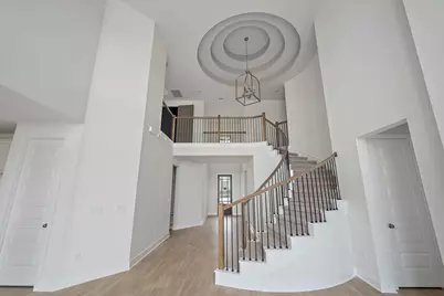 129 Cloverton Crescent, Hutto, TX 78634 - Photo 2