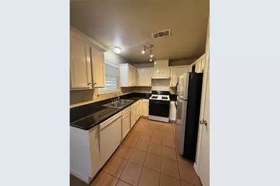 2107 Yaupon Trail, Cedar Park, TX 78613 - Photo 4
