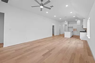 111 Malibu, Hutto, TX 78634 - Photo 6