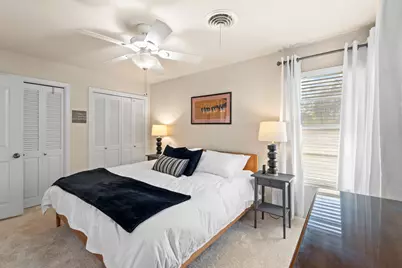 8501 Kromer Street, Austin, TX 78757 - Photo 18