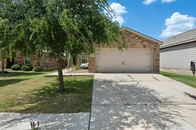 124 Continental Avenue, Liberty Hill, TX 78642 - Photo 4