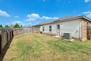124 Continental Ave, Liberty Hill, TX 78642 - Photo 32