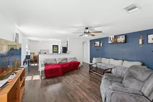 124 Continental Ave, Liberty Hill, TX 78642 - Photo 6