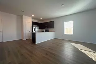 13604 Menard Wy, Elgin, TX 78621 - Photo 2