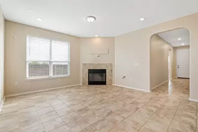 6300 Carriage Pines Drive, Del Valle, TX 78617 - Photo 12