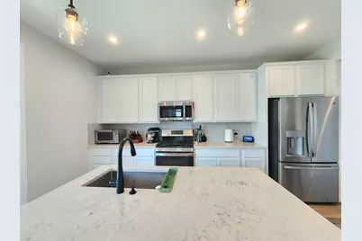 13302 Henrietta Plaza, Manor, TX 78653 - Photo 10