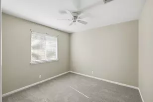 119 Bayliss St, Hutto, TX 78634 - Photo 8