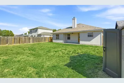 119 Bayliss Street, Hutto, TX 78634 - Photo 12