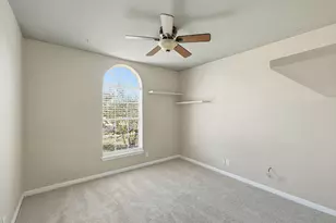 119 Bayliss St, Hutto, TX 78634 - Photo 10