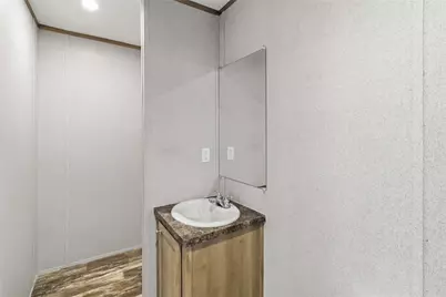 5670 E Austin Street, Giddings, TX 78942 - Photo 22