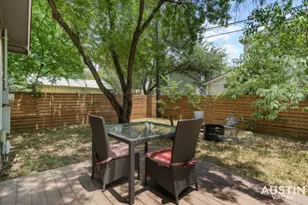 3013 E 16th St, Austin, TX 78702 - Photo 18