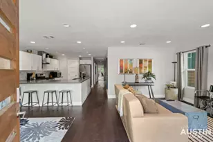 3013 E 16th St, Austin, TX 78702 - Photo 2