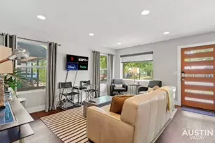 3013 E 16th St, Austin, TX 78702 - Photo 4