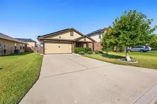 320 Ammonite Ln, Jarrell, TX 76537 - Photo 2