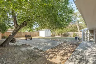 1118 Spur St, Austin, TX 78721 - Photo 22