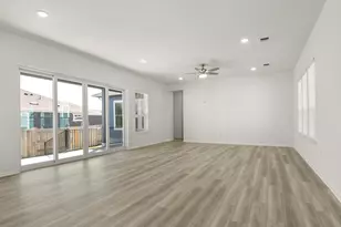 7505 Boyd Hvn Dr, Austin, TX 78744 - Photo 10