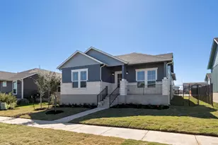 7505 Boyd Hvn Dr, Austin, TX 78744 - Photo 2