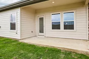 25524 Farmers Crop Ln, Elgin, TX 78621 - Photo 38