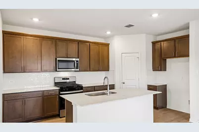 25524 Farmers Crop Lane, Elgin, TX 78621 - Photo 14