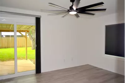 805 Center Street #A & B, Lockhart, TX 78644 - Photo 4