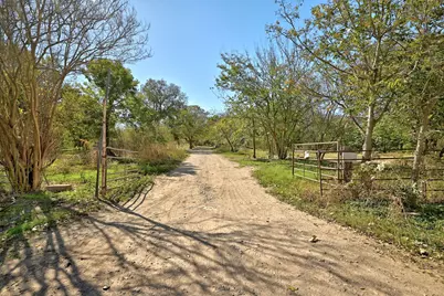 2004 Whirlaway Drive, Del Valle, TX 78617 - Photo 2