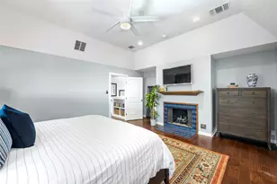 2007 Wychwood Dr, Austin, TX 78746 - Photo 14