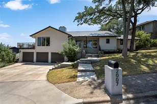 2007 Wychwood Dr, Austin, TX 78746 - Photo 1