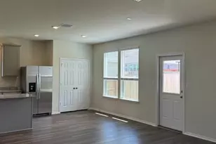 570 Papaya Dr, Buda, TX 78610 - Photo 10