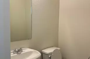 570 Papaya Dr, Buda, TX 78610 - Photo 16