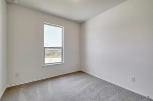 910 Yellow Ribbon Cove, Jarrell, TX 76537 - Photo 16