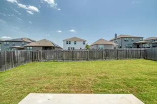 910 Yellow Ribbon Cove, Jarrell, TX 76537 - Photo 22