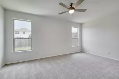 910 Yellow Ribbon Cove, Jarrell, TX 76537 - Photo 12