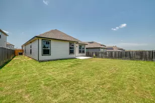 910 Yellow Ribbon Cove, Jarrell, TX 76537 - Photo 24