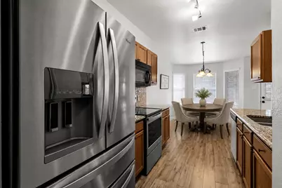 306 Creston Street, Hutto, TX 78634 - Photo 4