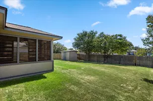 306 Creston St, Hutto, TX 78634 - Photo 12
