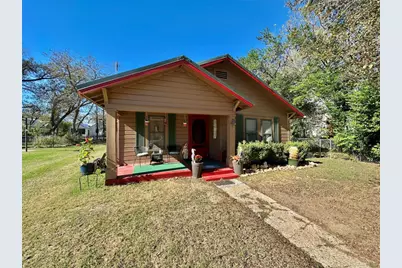 405 Mills Street, Smithville, TX 78957 - Photo 2