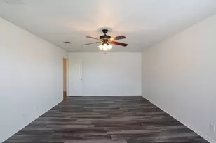 711 Abundance Ln, Kyle, TX 78640 - Photo 16